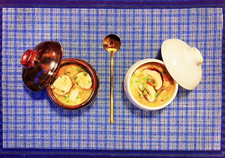 Steamed eggs with matsutake mushrooms step 0