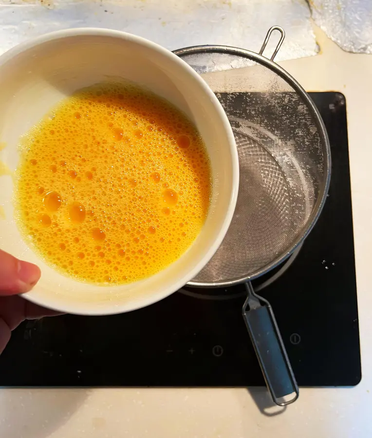 Steamed eggs with matsutake mushrooms step 0