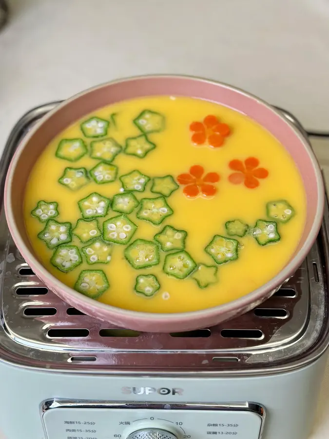 Okra carrot steamed egg step 0