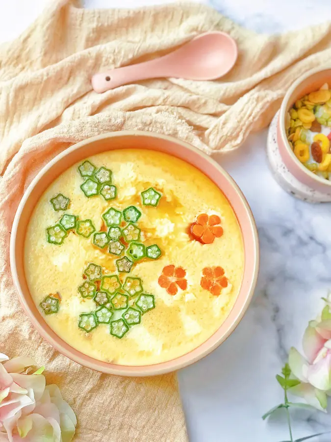 Okra carrot steamed egg