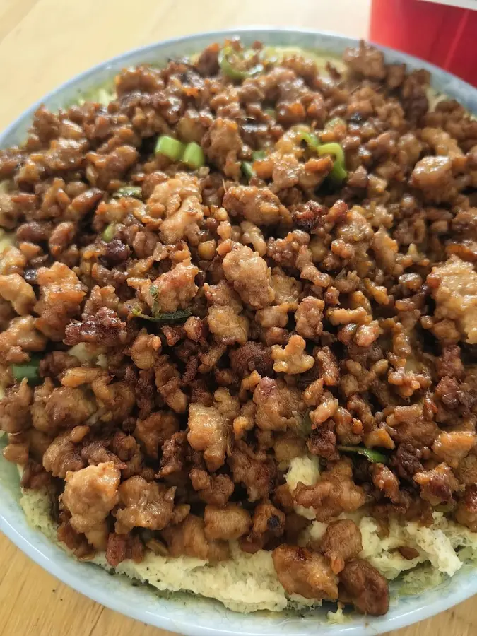 Steamed eggs with tofu in minced meat step 0