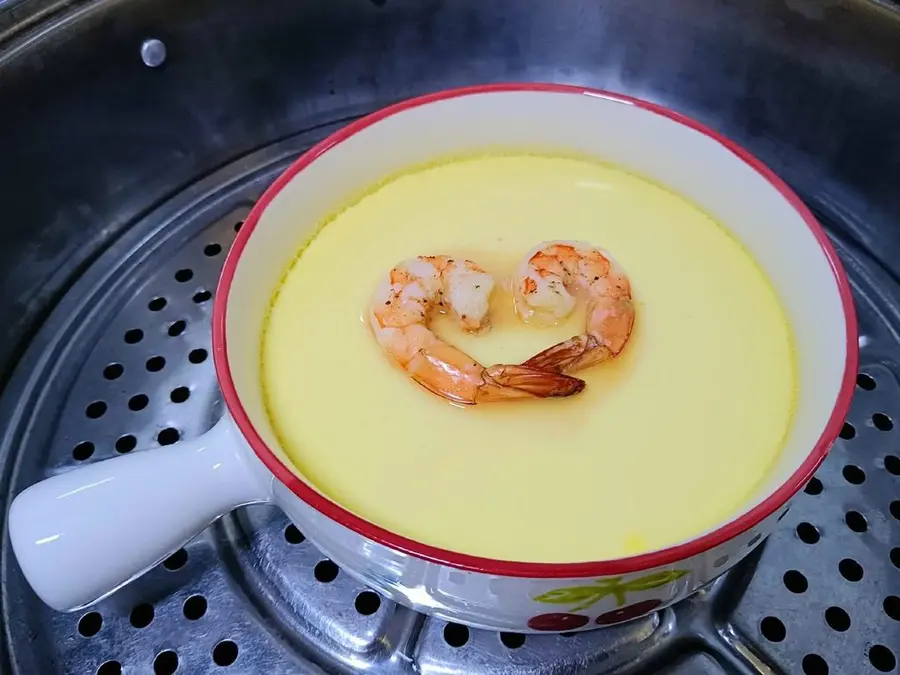 Steamed egg custard with shrimp with tender texture step 0