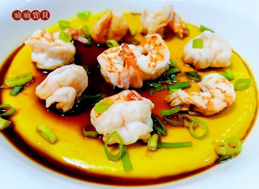 Hibiscus shrimp steamed custard