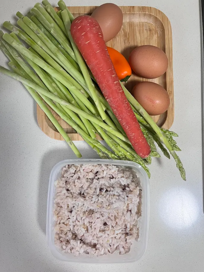 Steamed egg âž• asparagus + rice balls step 0