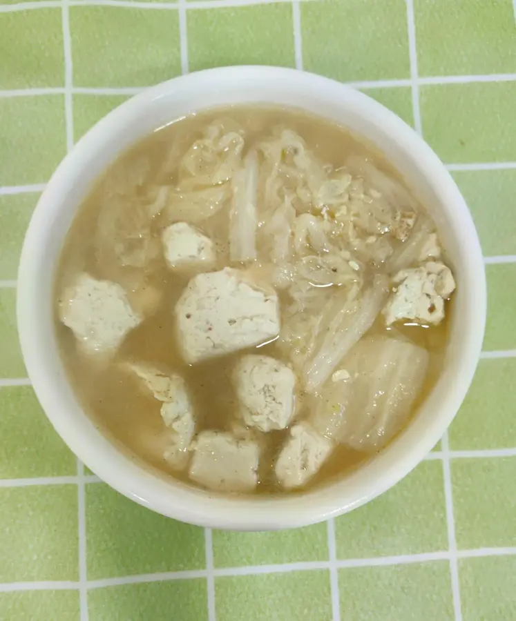 Today's breakfast: toast mashed potato chocolate box, cabbage tofu soup, zucchini steamed egg step 0