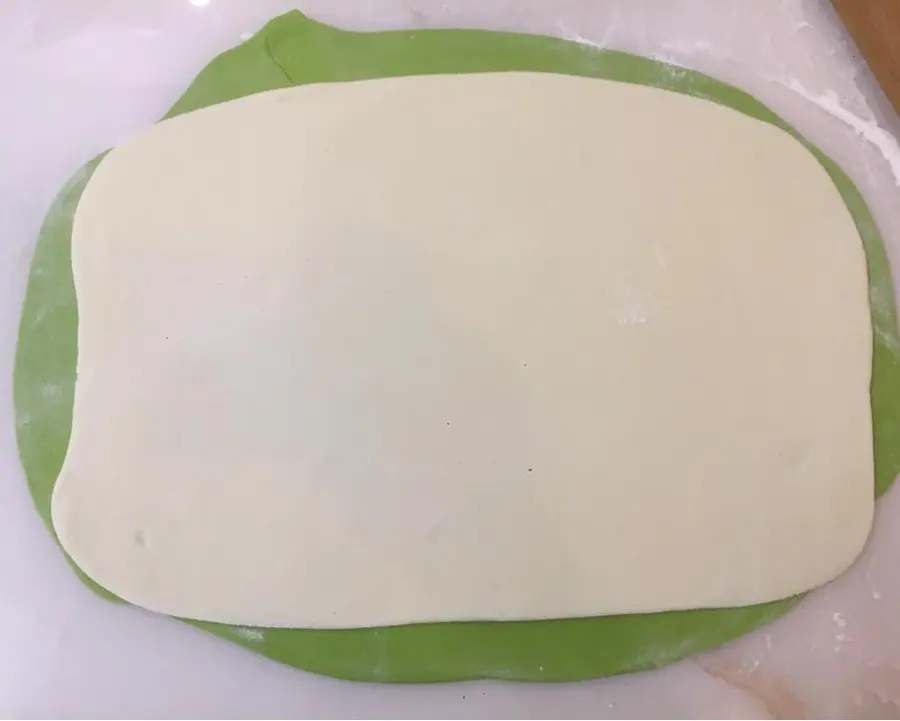 The spinach juice knife cut steamed buns are super small and fresh step 0