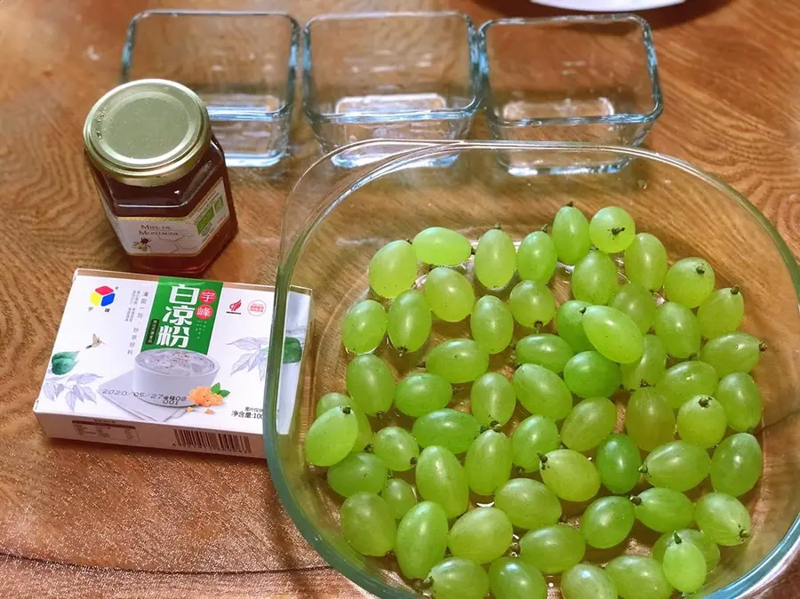 Green grape jelly (white jelly version) ~ a little freshness in summer ~ step 0