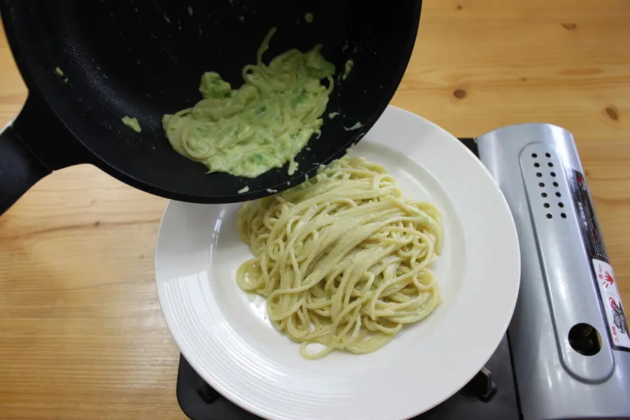 Small freshness - avocado pasta step 0