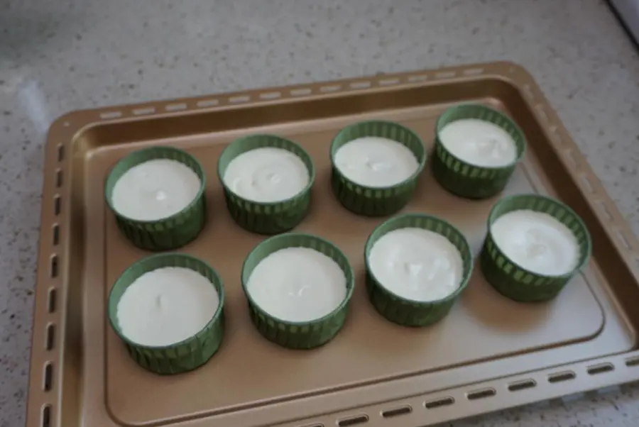 INS style cupcakes [small and fresh, first-class taste] step 0