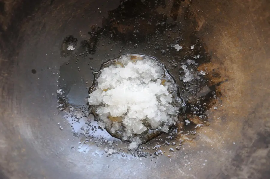 Pure dry goods technology sharing post: 6 morphological changes of white sugar in the process of frying sugar syrup, hanging cream, silk drawing, glass, tender juice, sugar color step 0