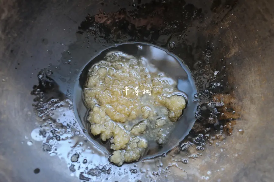 Pure dry goods technology sharing post: 6 morphological changes of white sugar in the process of frying sugar syrup, hanging cream, silk drawing, glass, tender juice, sugar color step 0