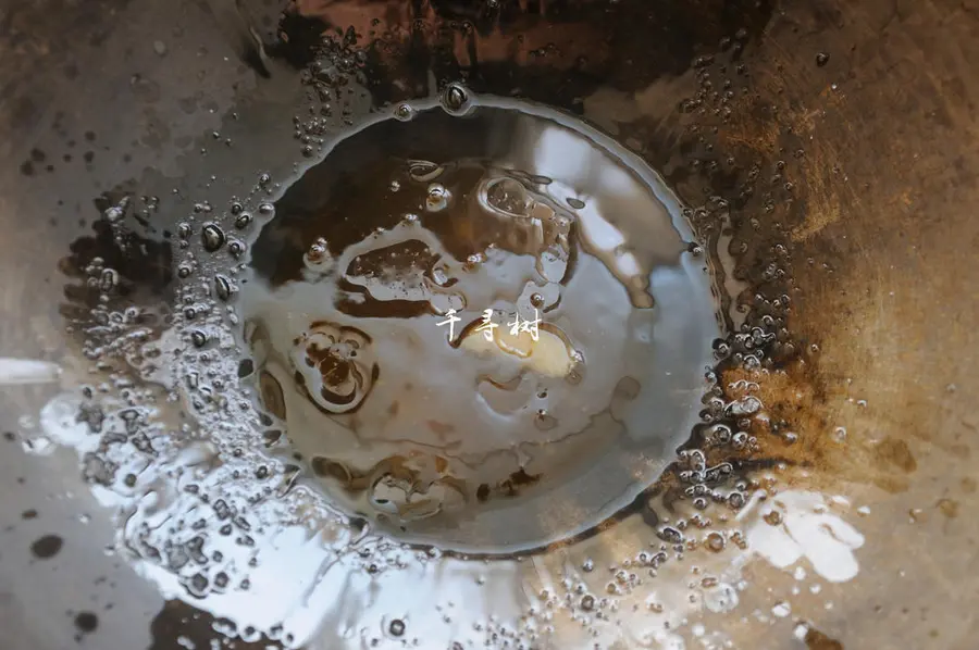 Pure dry goods technology sharing post: 6 morphological changes of white sugar in the process of frying sugar syrup, hanging cream, silk drawing, glass, tender juice, sugar color step 0