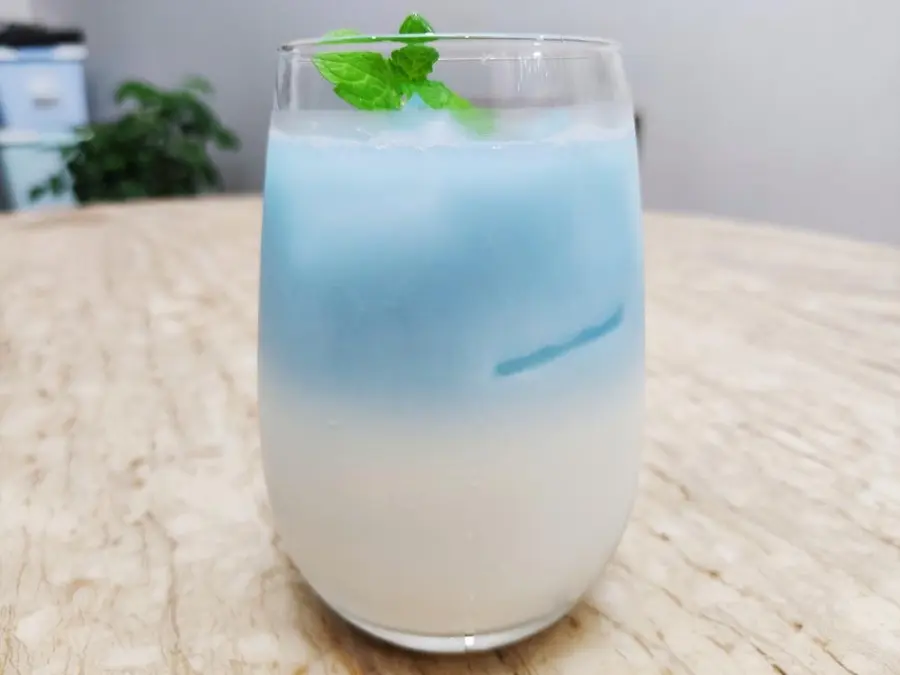 Castle in the Sky ~ Butterfly Pea Flower Milk step 0