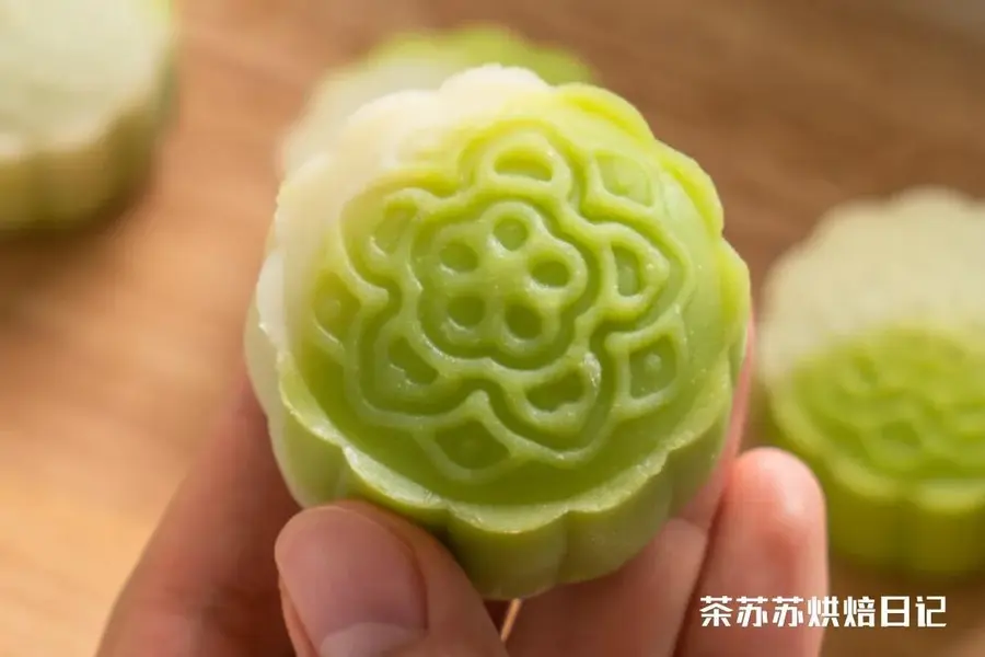 【Colorful flowing heart snow skin mooncakes】Small and fresh mooncakes, delicious and not greasy