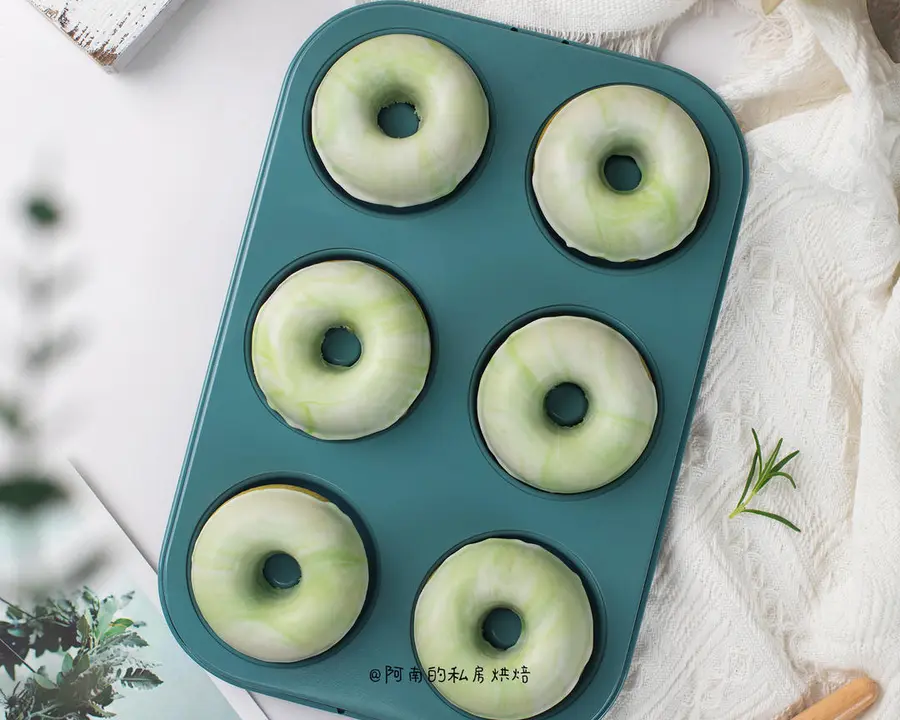 Little fresh series! Stir it up and you'll be successful! Matcha marble doughnut~ step 0