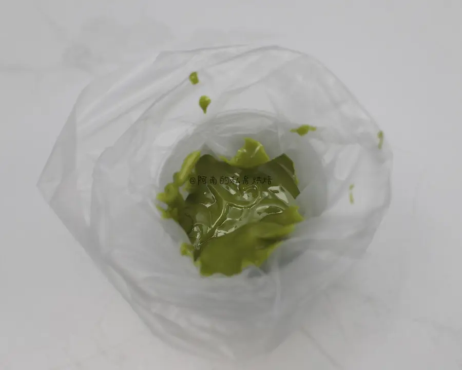 Little fresh series! Stir it up and you'll be successful! Matcha marble doughnut~ step 0