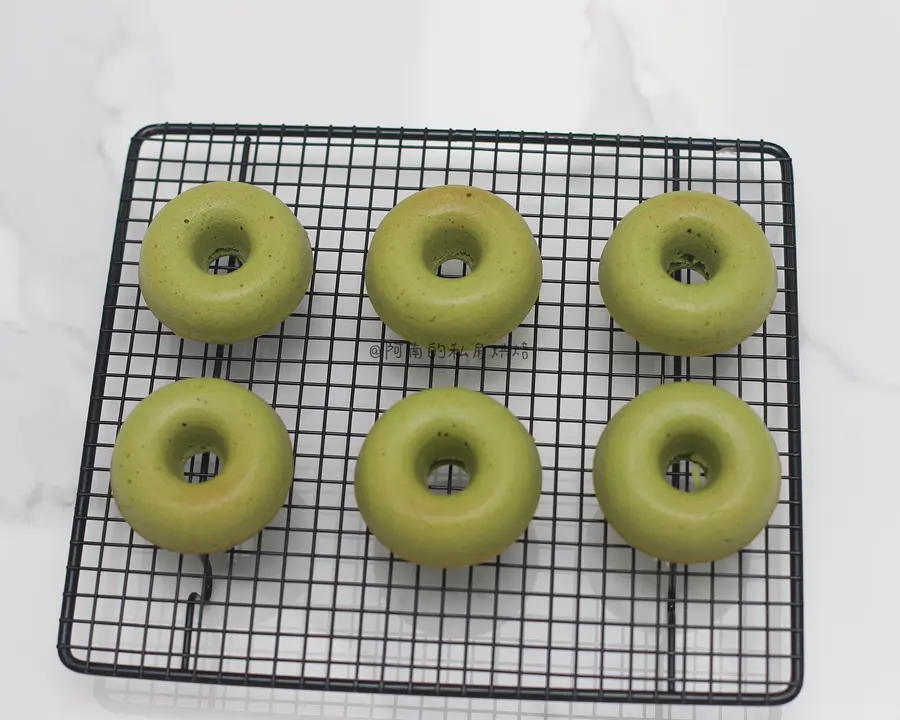 Little fresh series! Stir it up and you'll be successful! Matcha marble doughnut~ step 0