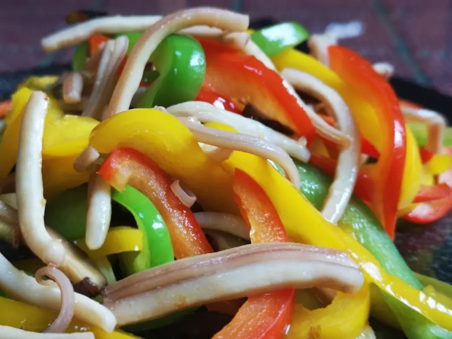 Colorful fresh squid - a small and fresh way to eat squid step 0