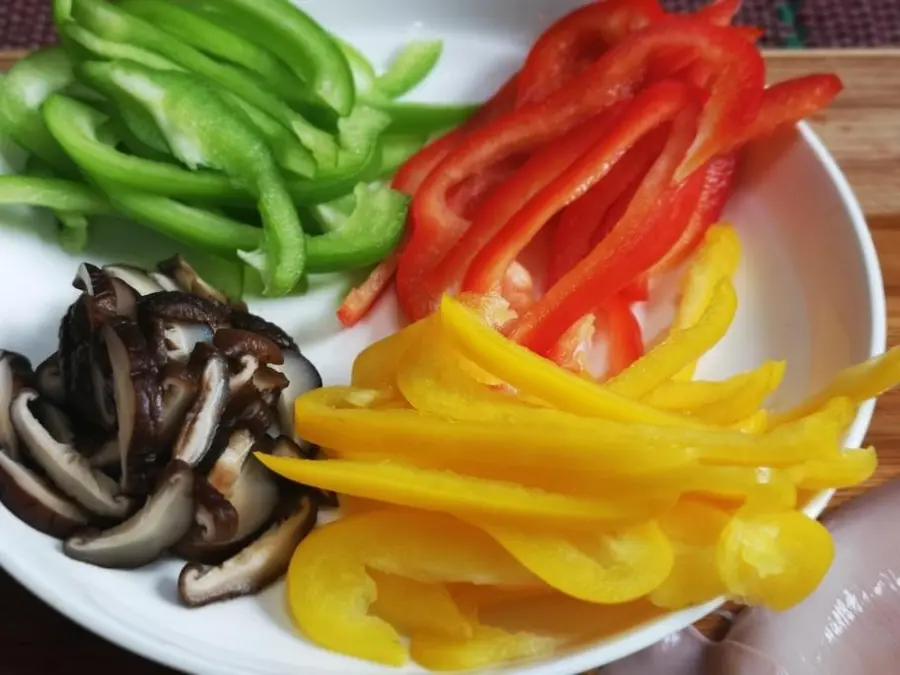 Colorful fresh squid - a small and fresh way to eat squid step 0