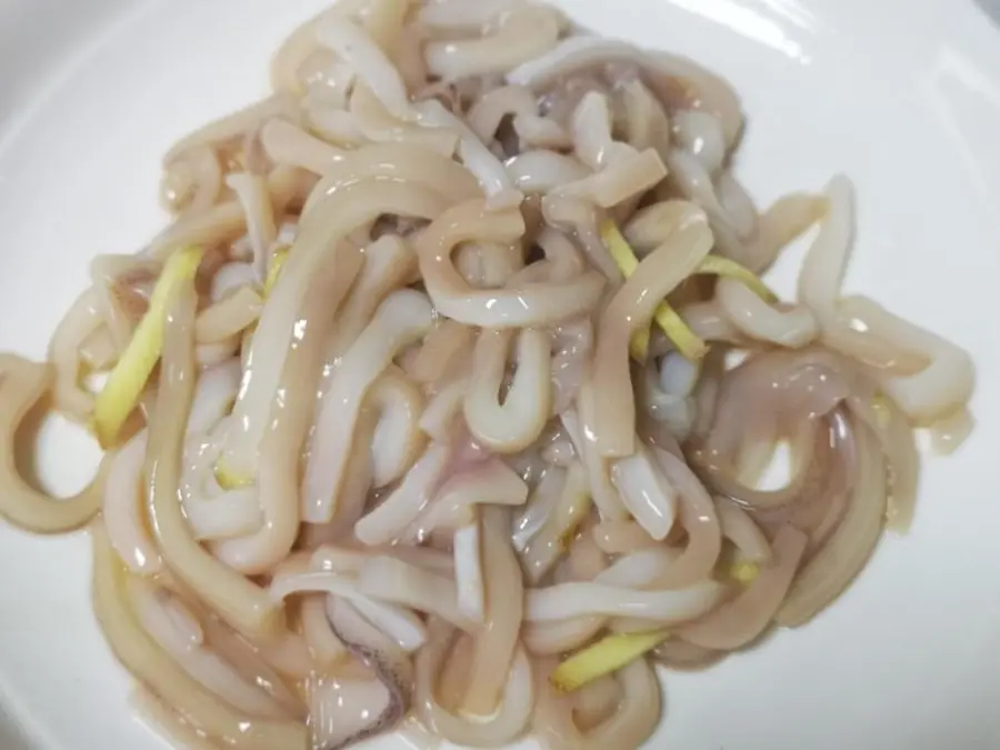 Colorful fresh squid - a small and fresh way to eat squid step 0