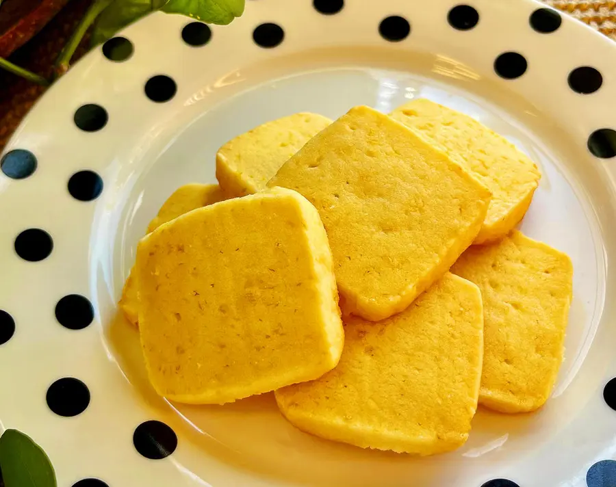 Small fresh lemon cookies step 0