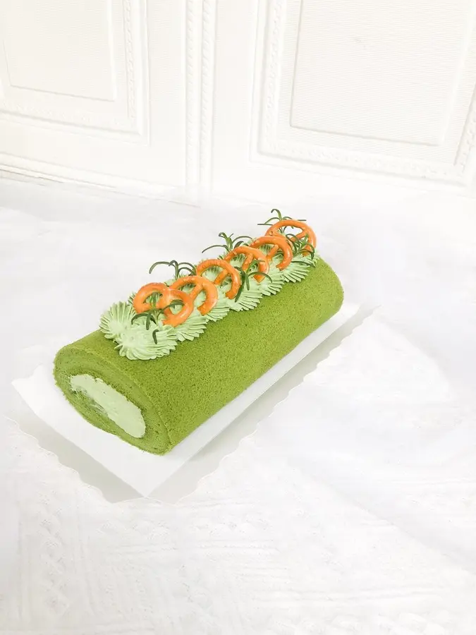  Small fresh  matcha cake rolls