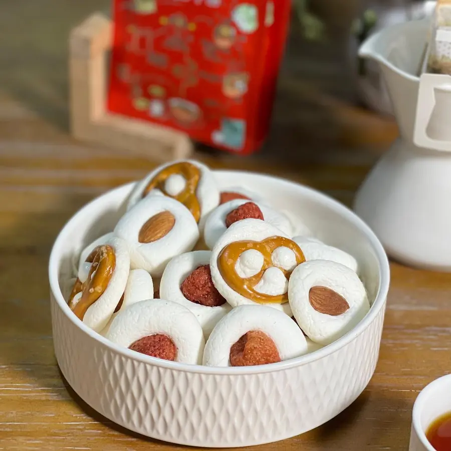 ã€Kitchenetteã€‘Super hot One bite of crunchy marshmallow biscuits Roasted marshmallows step 0