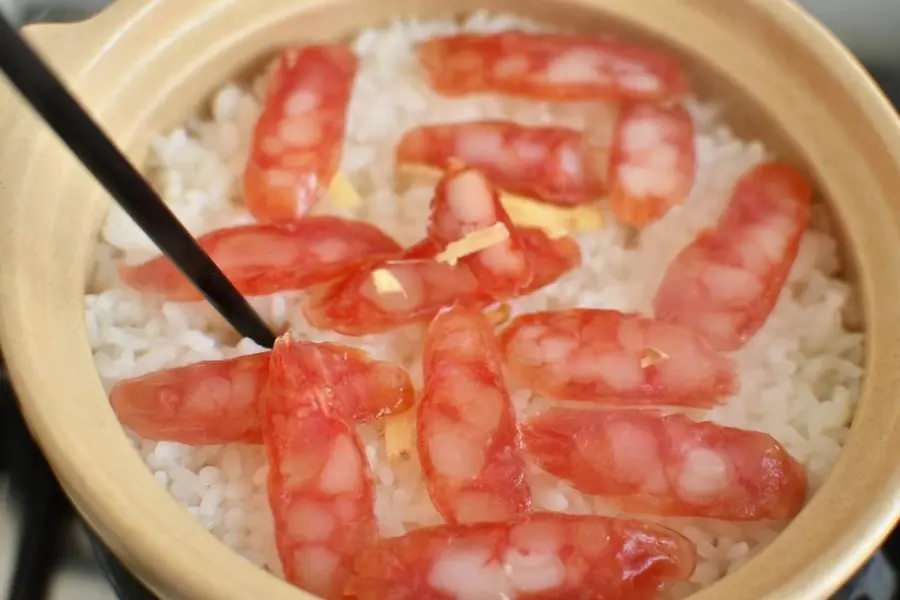 A little freshness in summer, claypot rice with cured cabbage~ step 0