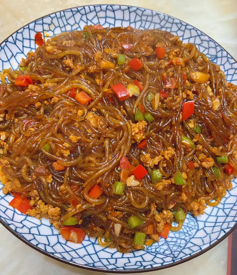 Ants on the tree - meat foam vermicelli