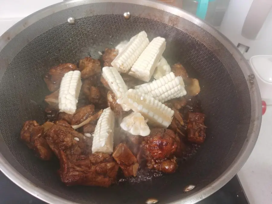 Braised pork ribs and corn, a national treasure master recipe step 0