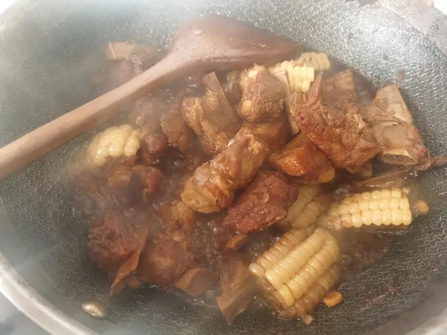 Braised pork ribs and corn, a national treasure master recipe step 0