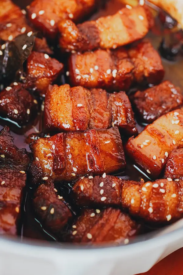 Home-style braised pork without blanching or oil