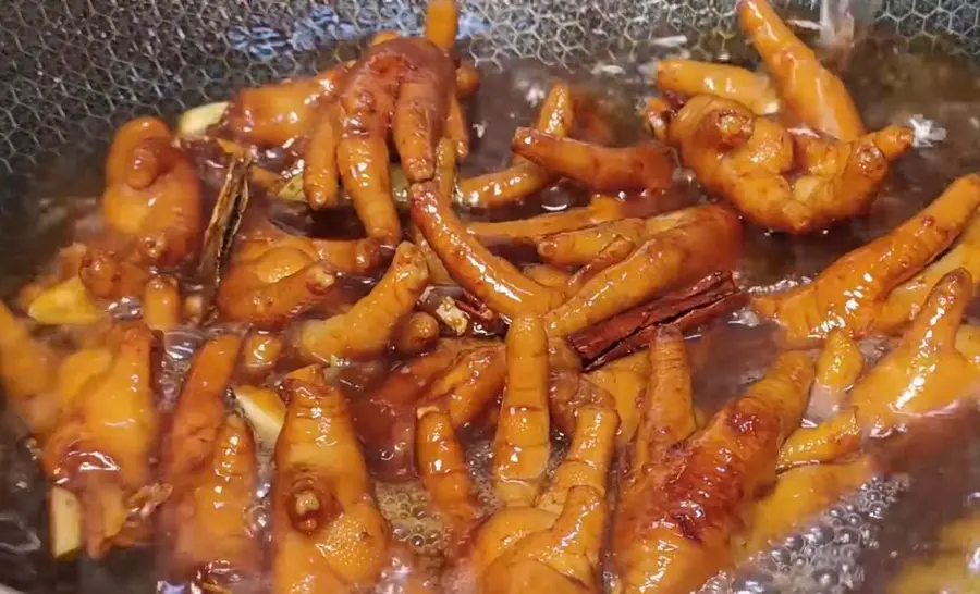 Super delicious  that you can't even eat in specialty chicken feet restaurants step 0