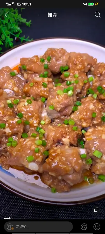 Steamed pork ribs with garlic