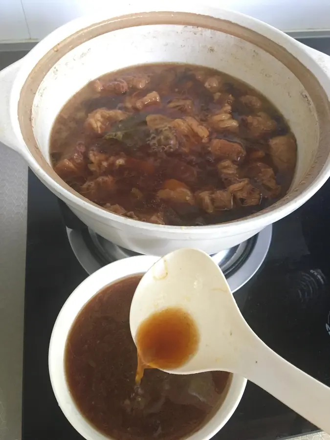 Beef brisket stewed with tomato and potatoes step 0