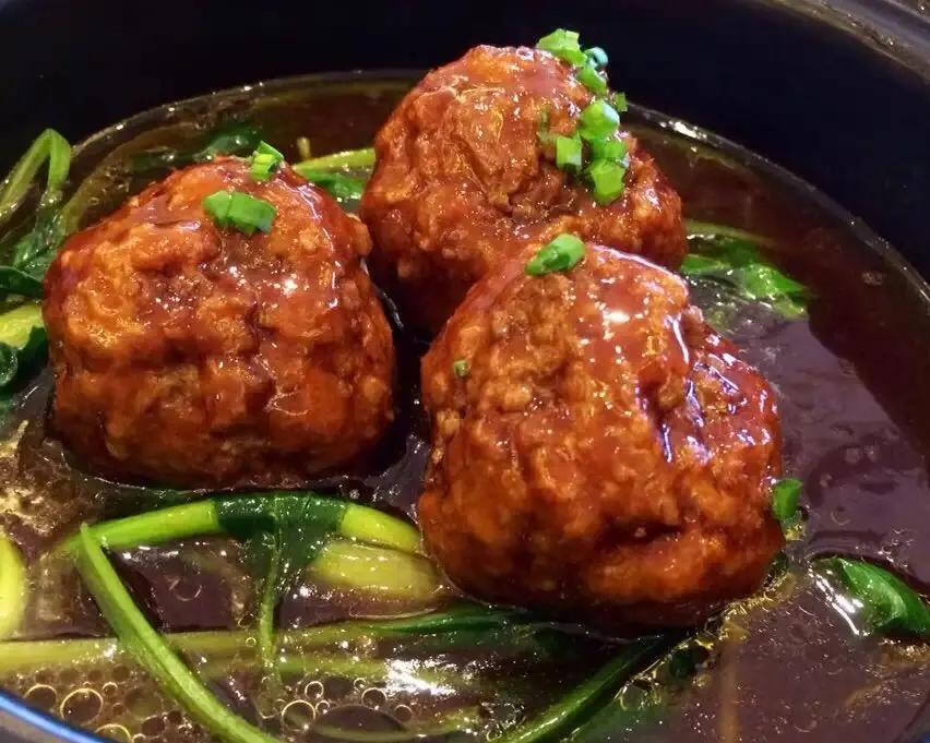 Braised Lion's Head (Four Happiness Meatballs) Home Edition, simple and delicious