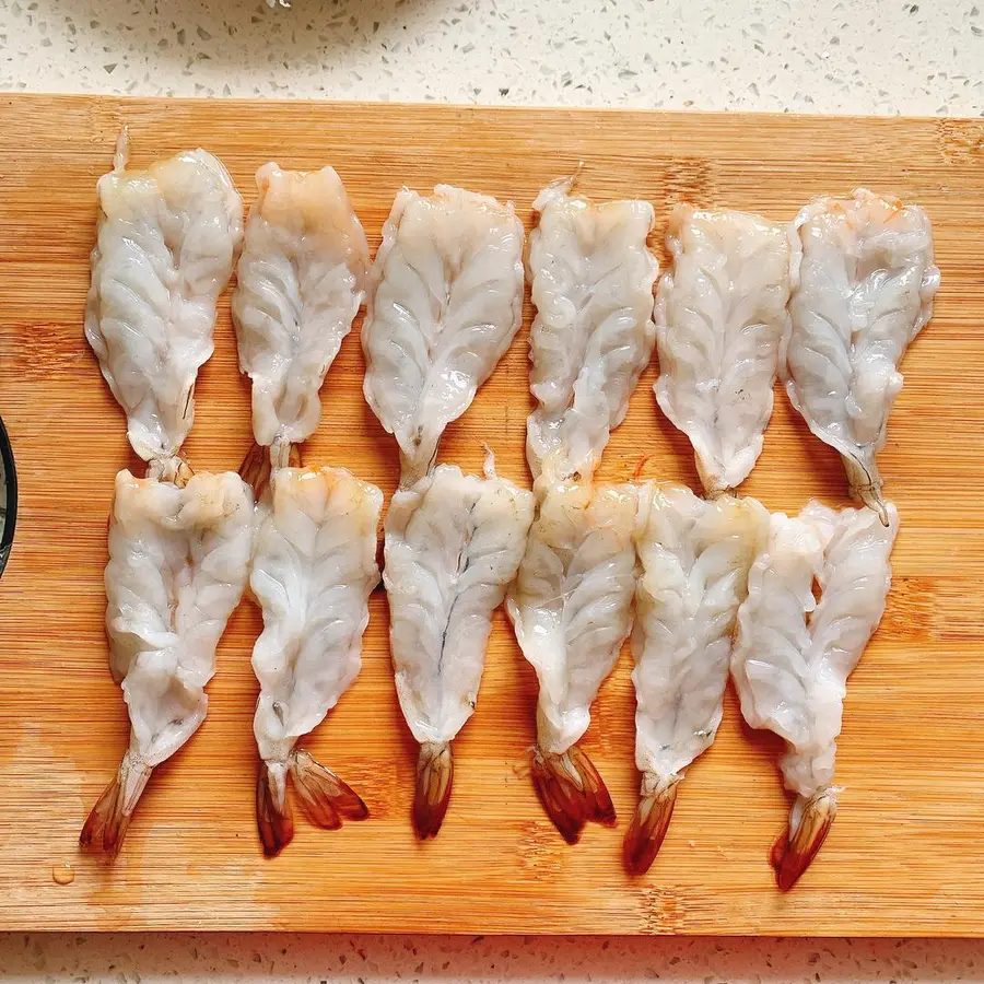 Golden anchovy shrimp step 0