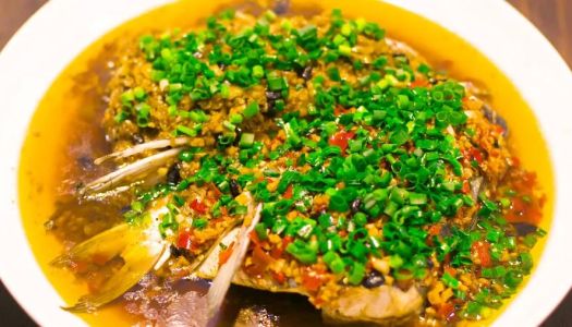 Chop pepper fish head, the most authentic method, 8 minutes out of the pot, a hundred times better than the restaurant, easy to learn, the whole family loves to eat