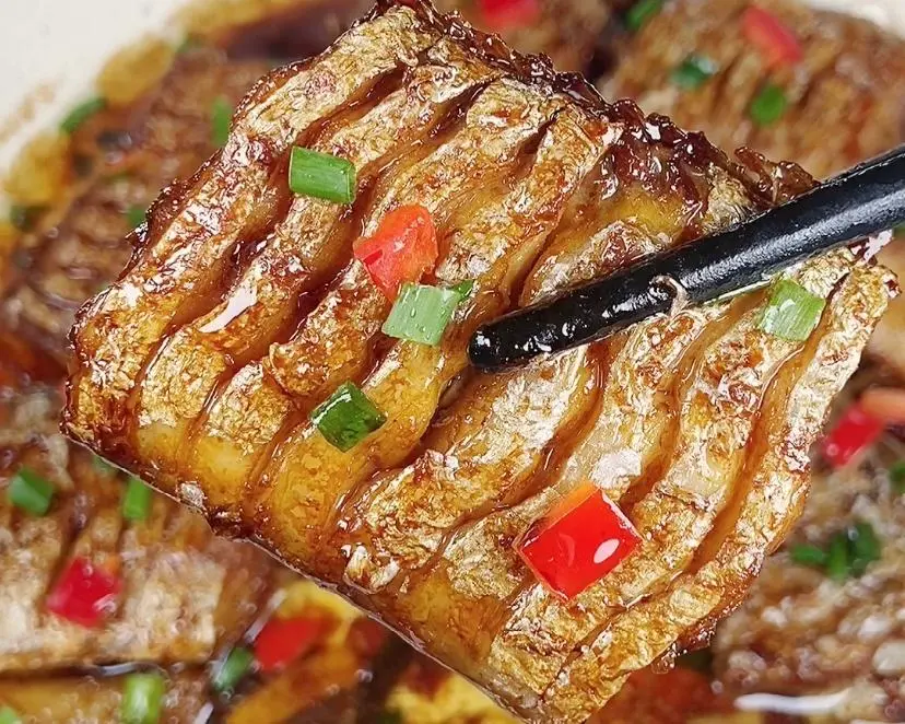  The braised hairtail fish, which is better than the restaurant, is spicy and appetizing, and it is so delicious that you can't ❗️ stop