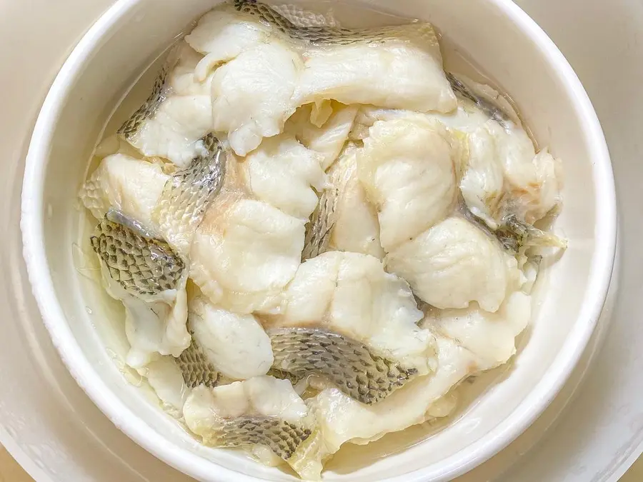 Steamed sea bass fillet step 0