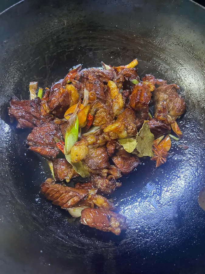 I can eat three bowls of rice with this stewed beef brisket with tomatoes! step 0