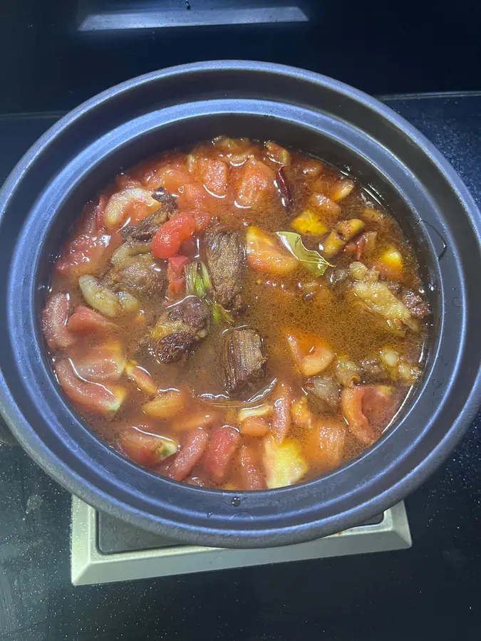 I can eat three bowls of rice with this stewed beef brisket with tomatoes! step 0