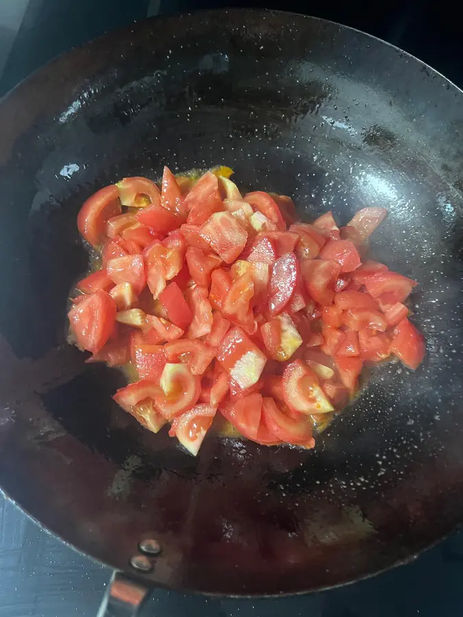 I can eat three bowls of rice with this stewed beef brisket with tomatoes! step 0