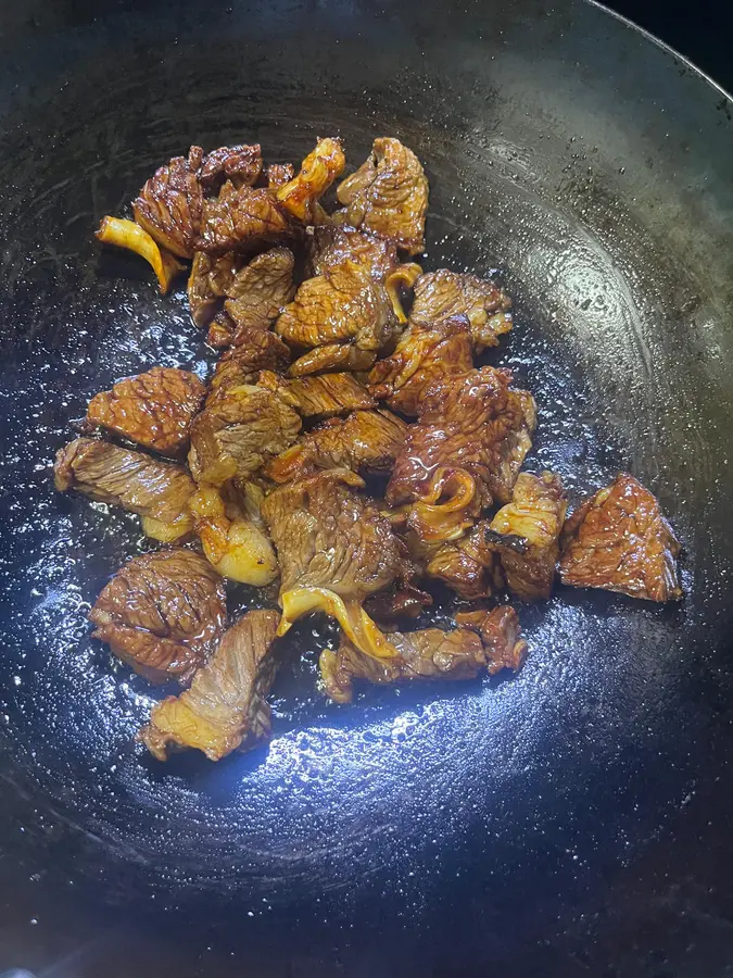 I can eat three bowls of rice with this stewed beef brisket with tomatoes! step 0