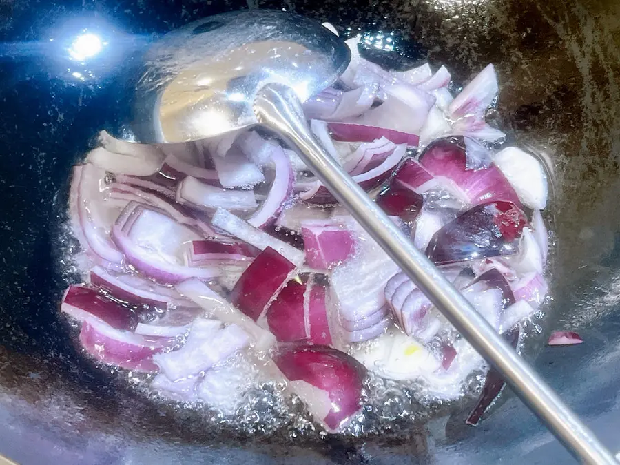 The most fragrant stewed chicken in scallion oil ever step 0