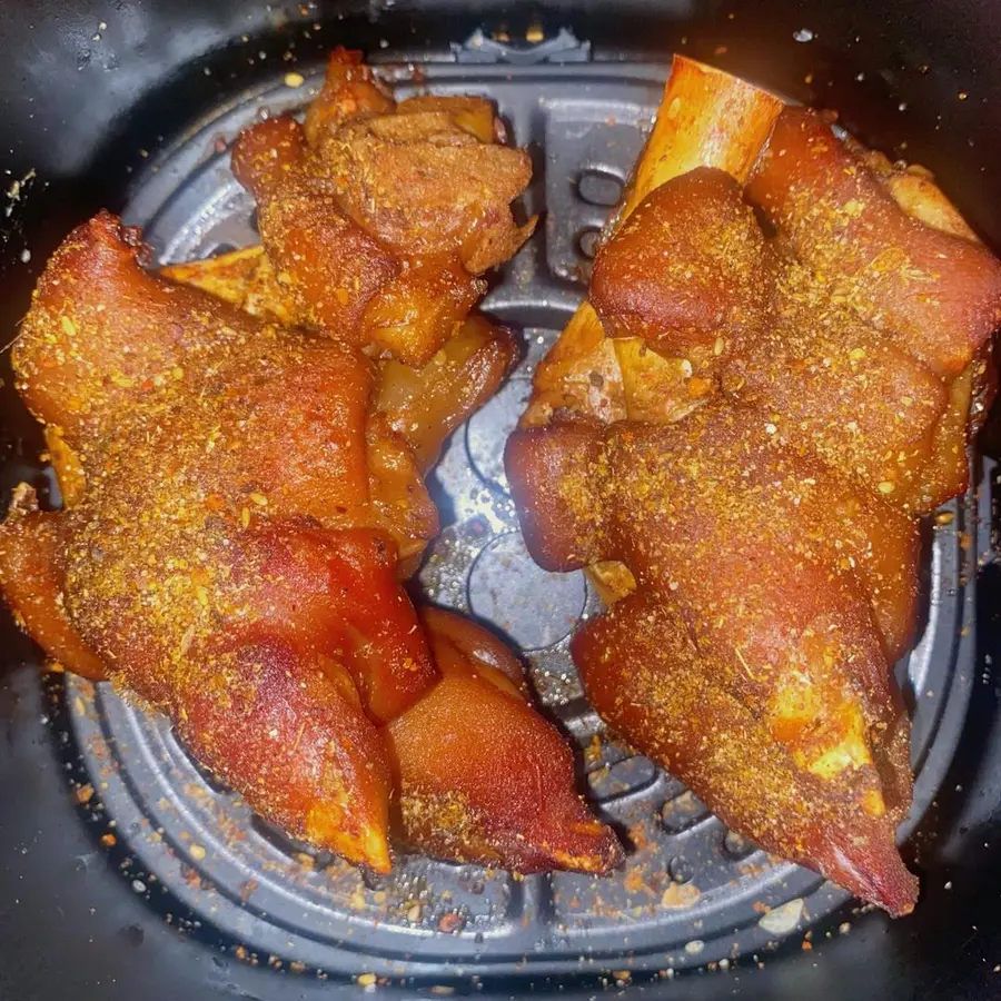 Air fryer roasted pig's trotters step 0