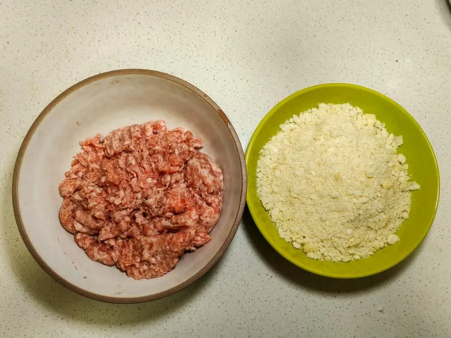 Chinese New Year's Eve Rice Hometown Fried Pork  Meatballs Fried Meatballs step 0