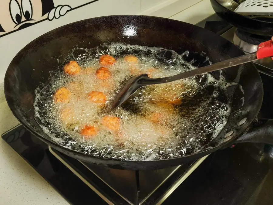 Chinese New Year's Eve Rice Hometown Fried Pork  Meatballs Fried Meatballs step 0