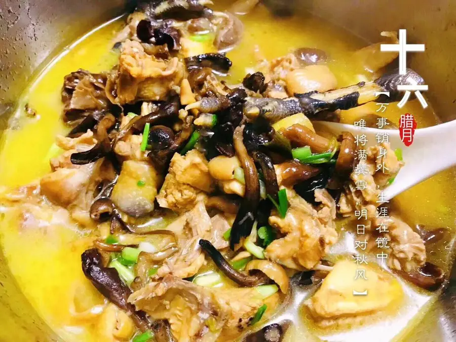 Northeast banquet dish ~ chicken stewed mushrooms