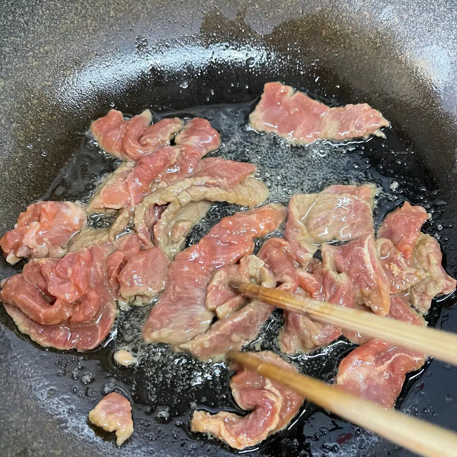 Home-style stir-fried beef (tender and smooth) step 0